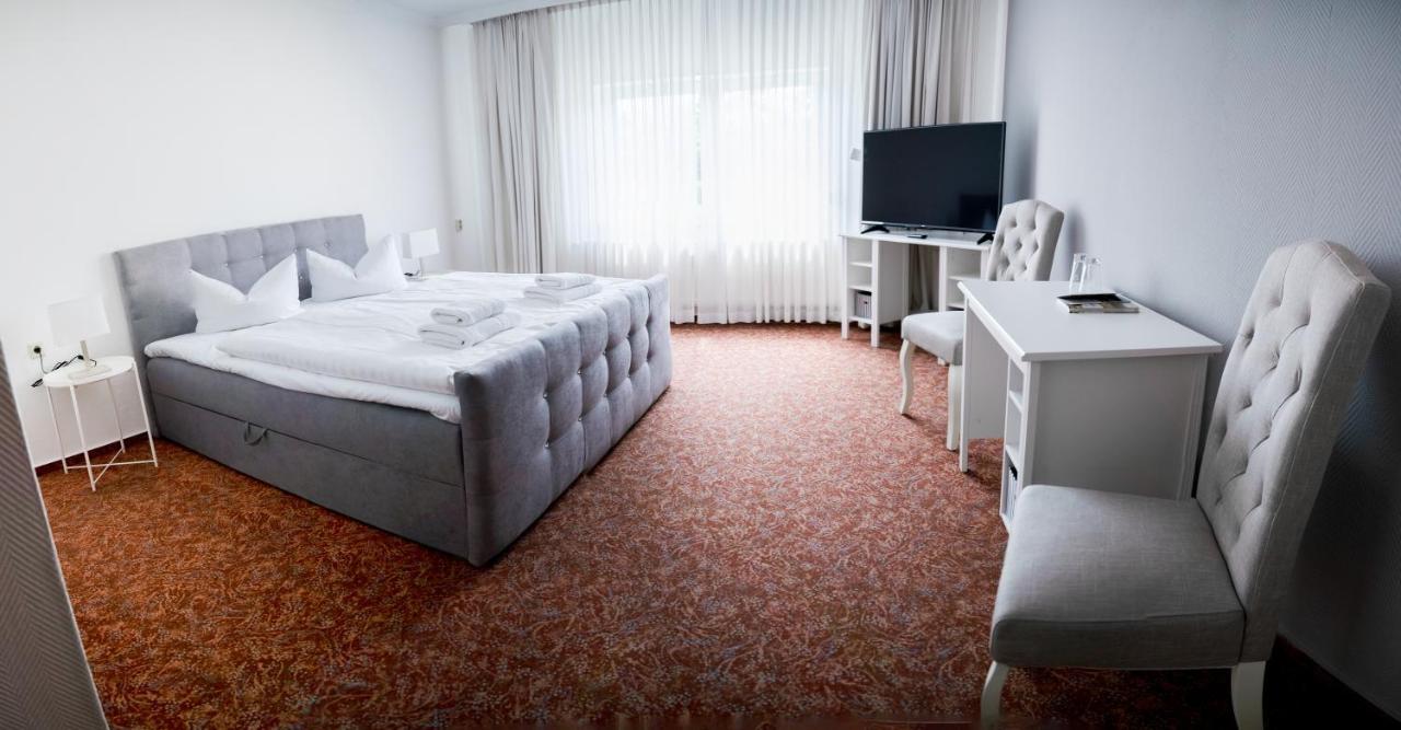 Hotel Am Uckersee 로퍼스도프 외부 사진